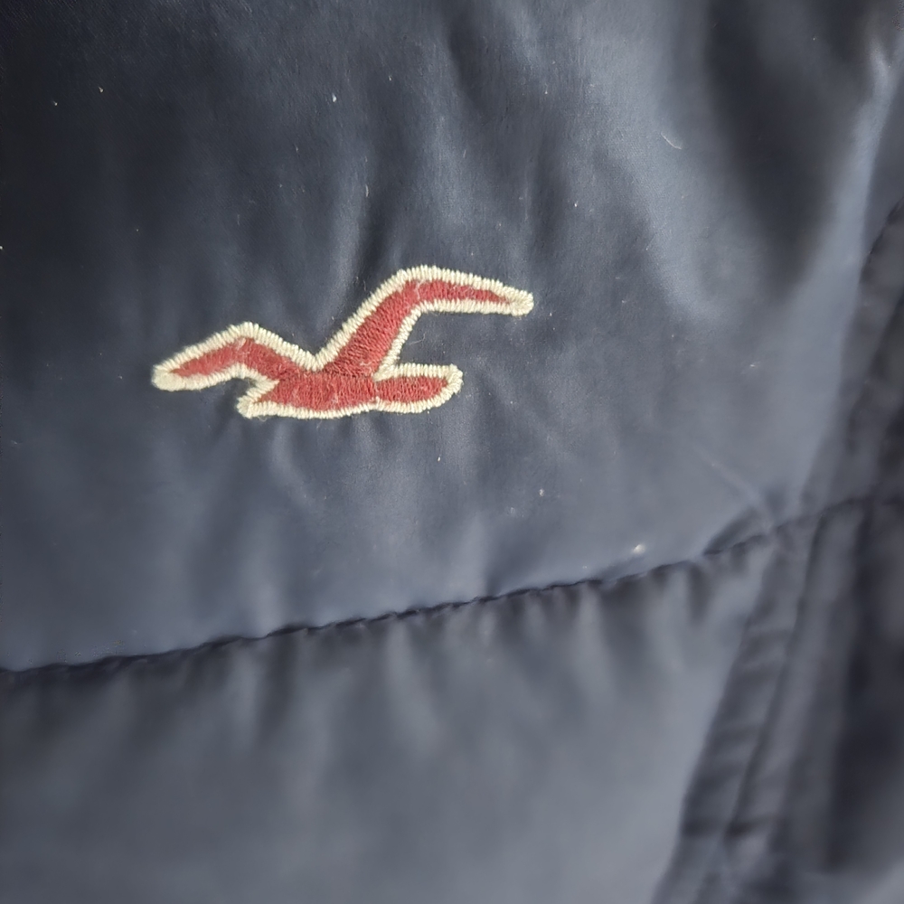 Hollister Women's Dark Blue Puffer Jacket - Picture 3 of 4